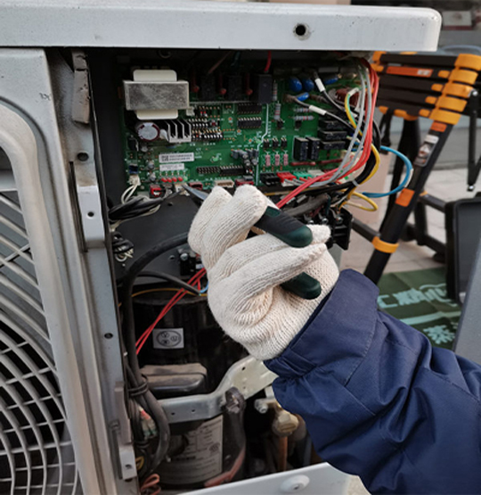  仲巴维修空调不制热